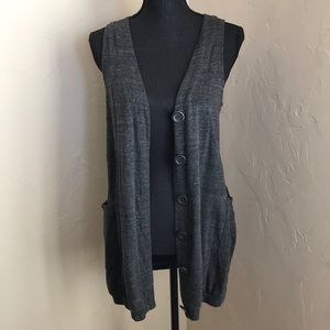 XXI Long razor back vest Size Small